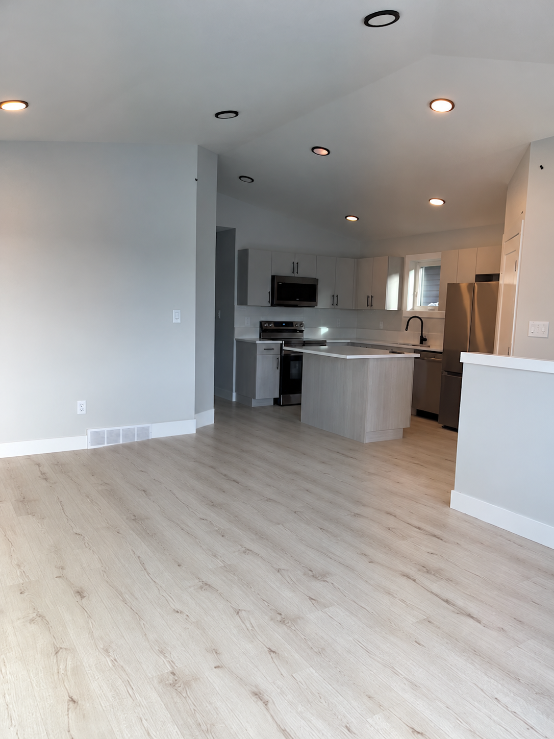 🏡 MORE SPACE. DOUBLE GARAGE. $2,399 IN SAVINGS!  Aspen Ridge 